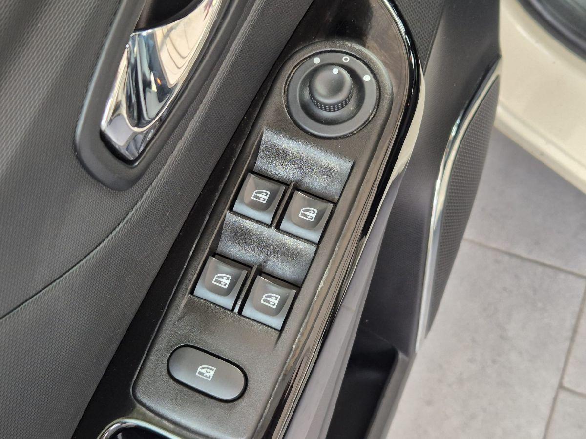 RENAULT - Captur - dCi 8V 90 CV Start&Stop Energy R-Link