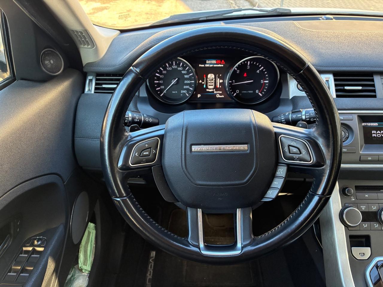 Land Rover Range Evoque 2.2 TD4 5p. Pure