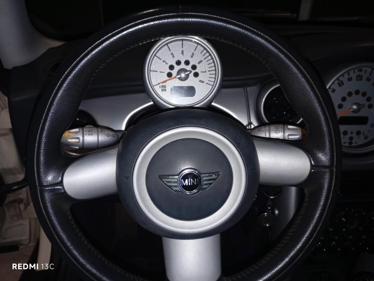 MINI COOPER DEL 2005 BENZINA 150.000 KM