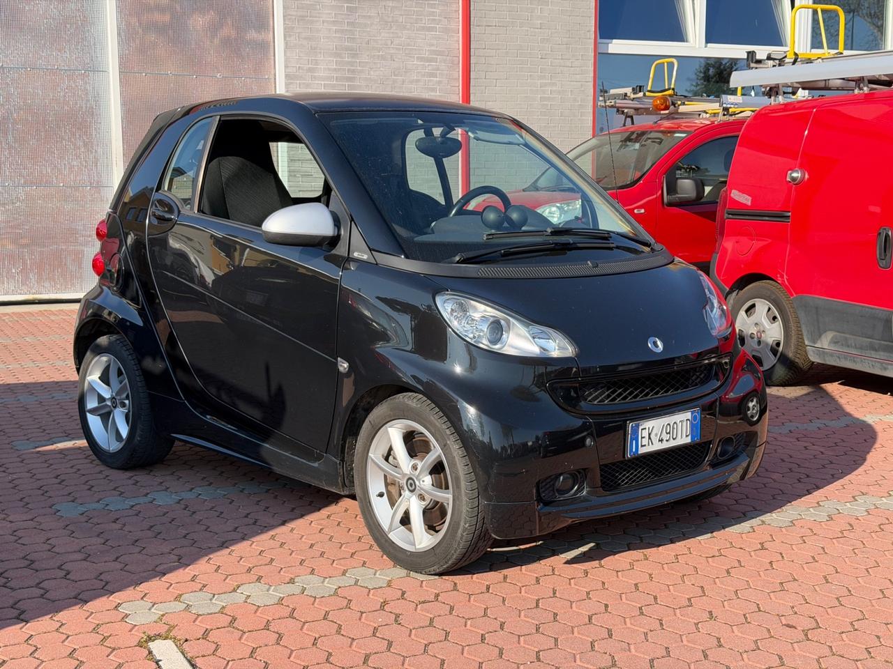 Smart ForTwo 1000 52 kW coupé pure