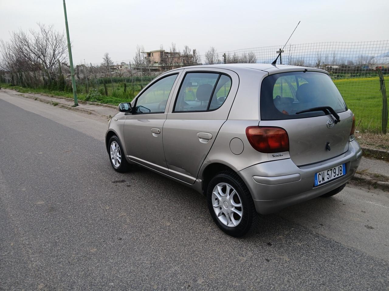 Toyota Yaris 1.4 tdi D-4D 5 porte INTROVABILE