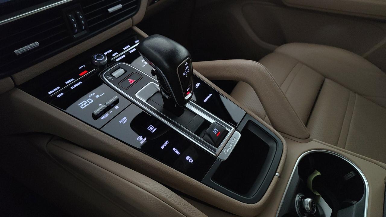 PORSCHE Cayenne 3.0 tiptronic