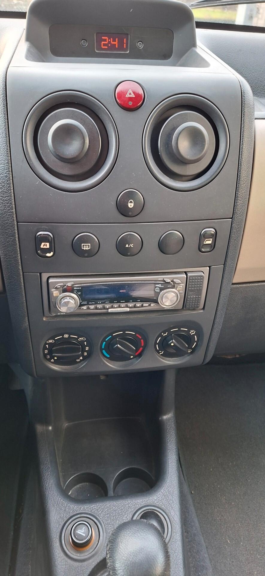 Peugeot Ranch 1.6 HDi 5p. Lee