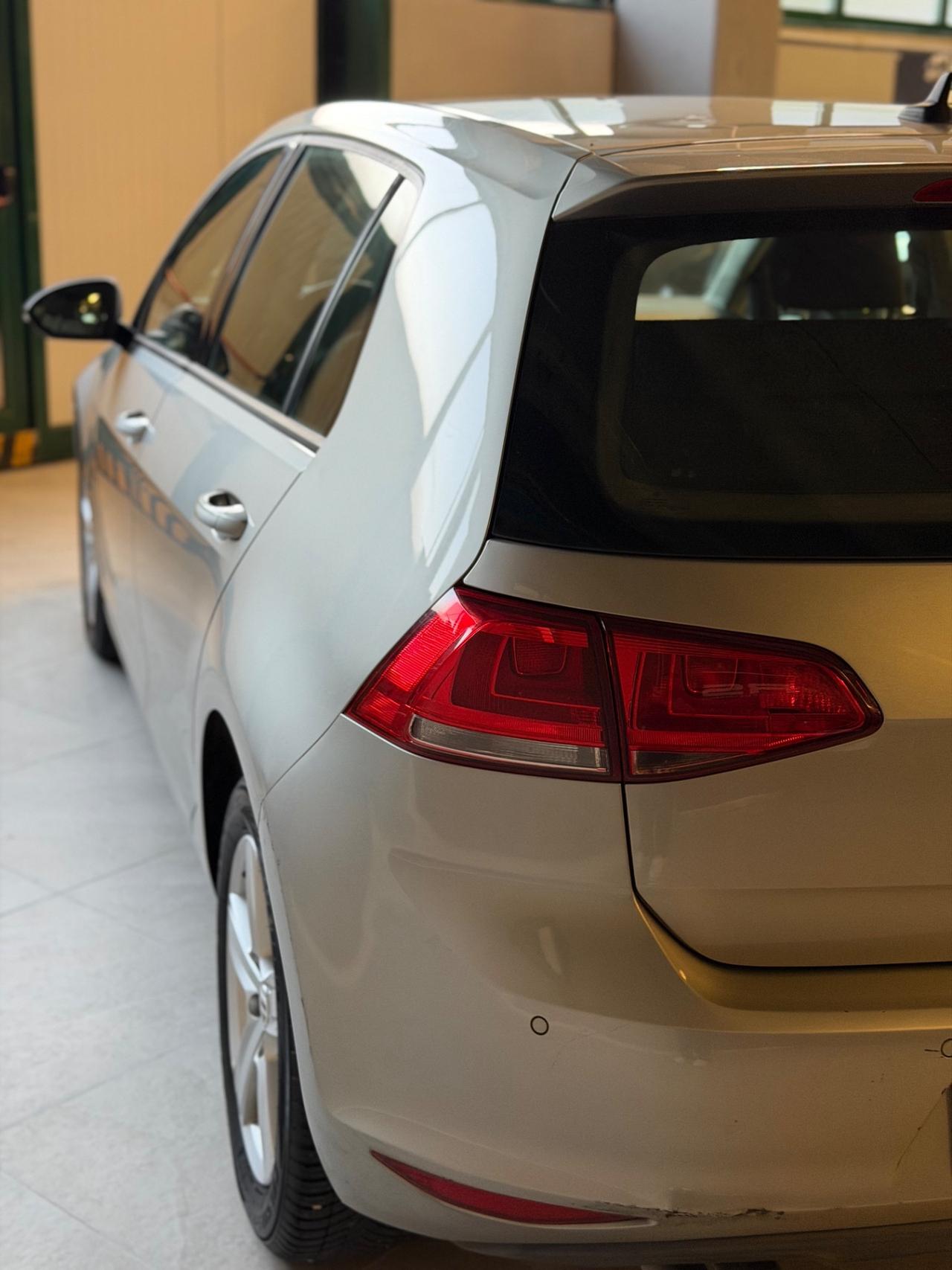 Volkswagen GOLF 2.0 TDI 5P. HIGHLINE KMCERT