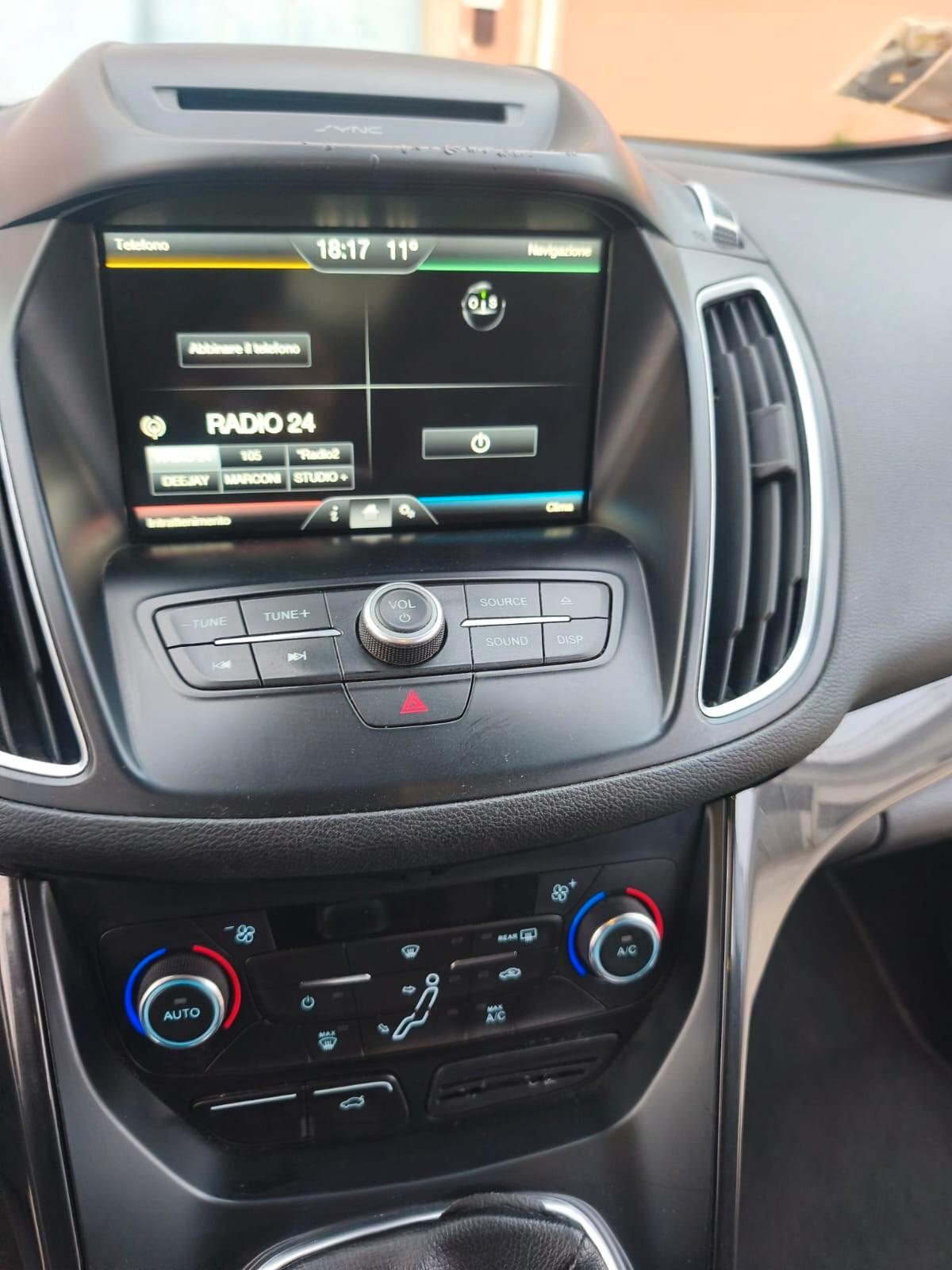 Ford C-Max 2015---1.6 Benzina GPL