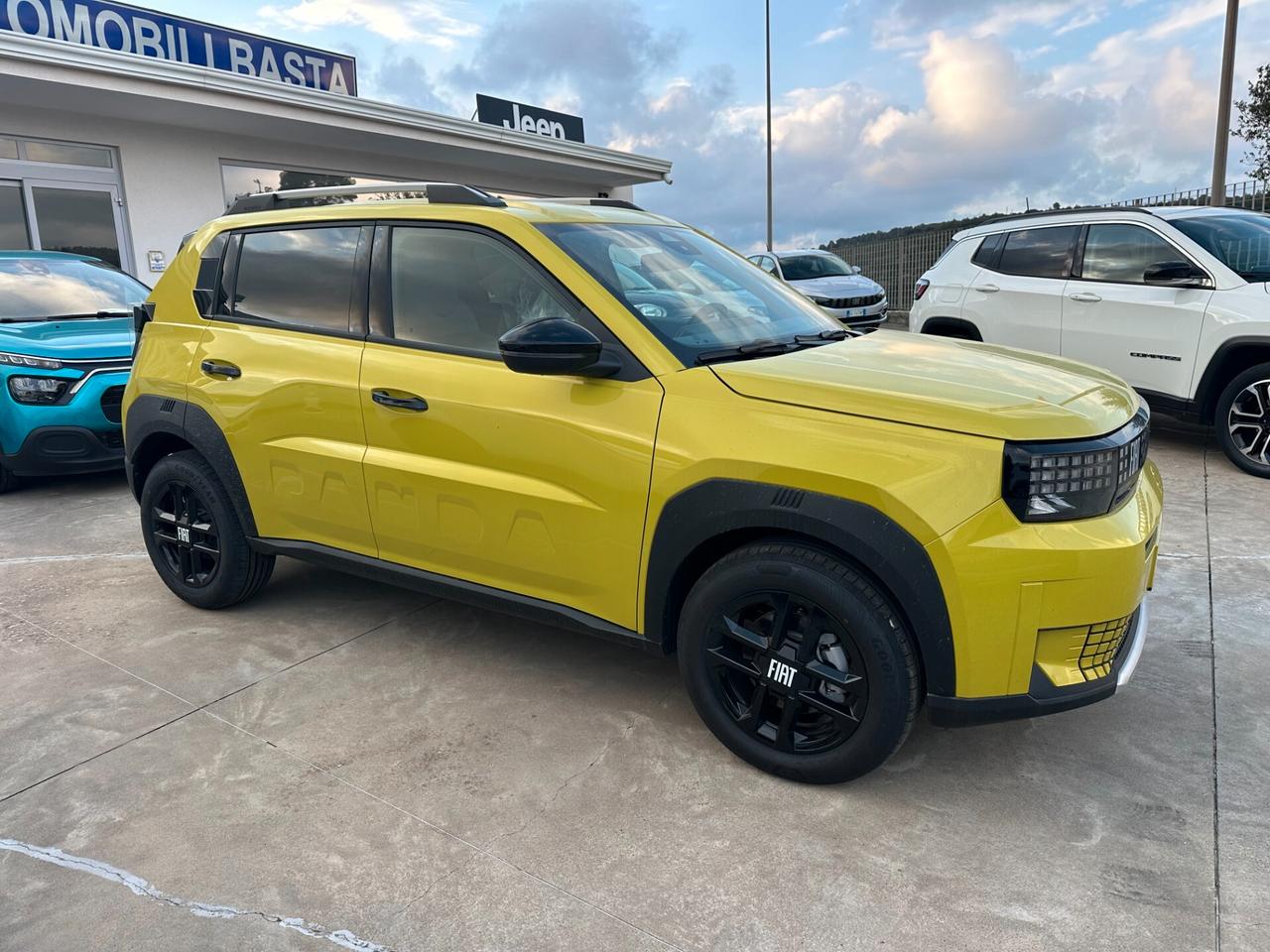 Fiat Grande Panda 1.2 Hybrid 110 CV S&S Icon Pack Style (NUOVA)