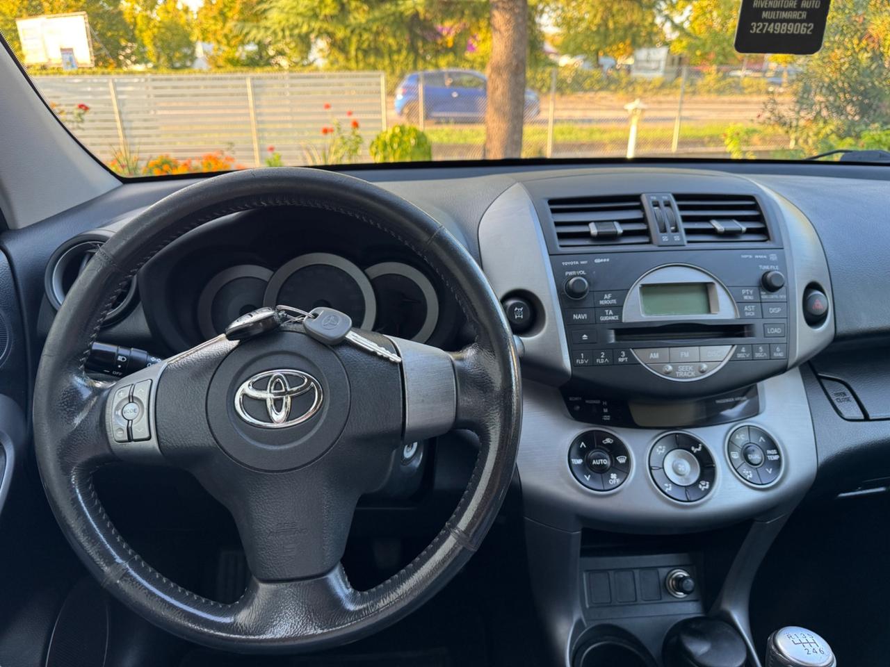 Toyota RAV 4 RAV4 2.2 D-4D 136 CV Luxury OK NEOPATENTATI