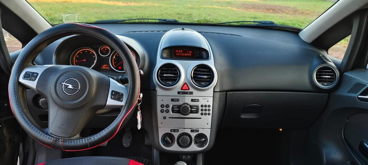 Opel Corsa 1.2 3 porte Sport