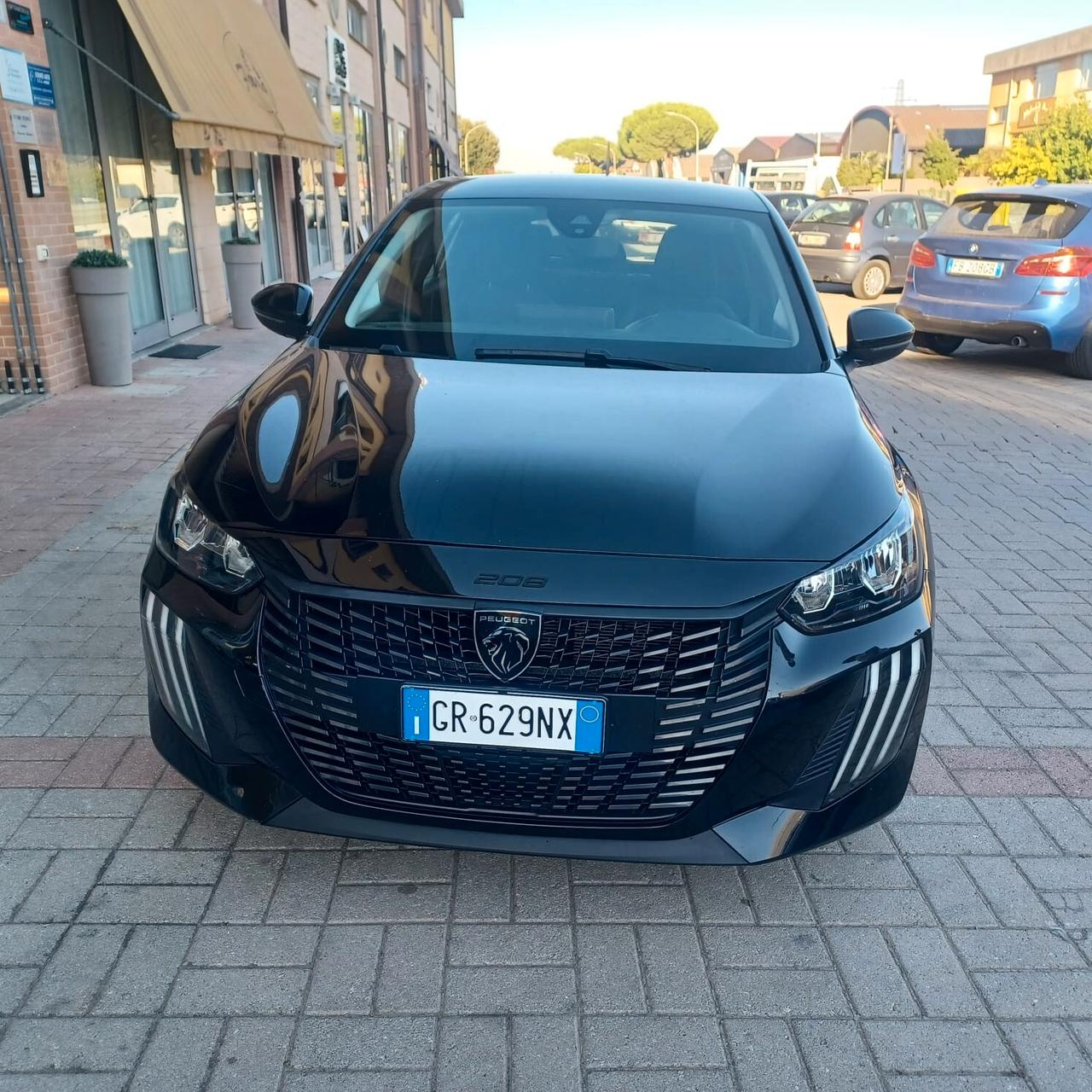 52778km COME NUOVA PEUGEOT 208 .12 NEOPATENTATI