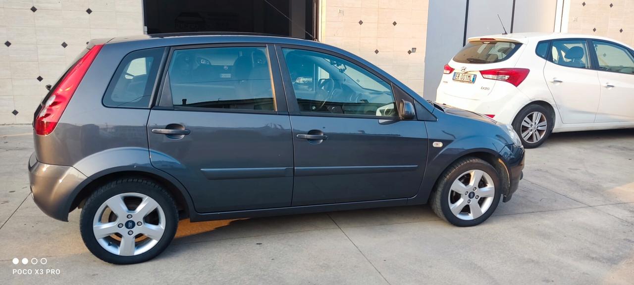 Ford Fiesta 1.4 TDCi 5p. Ghia