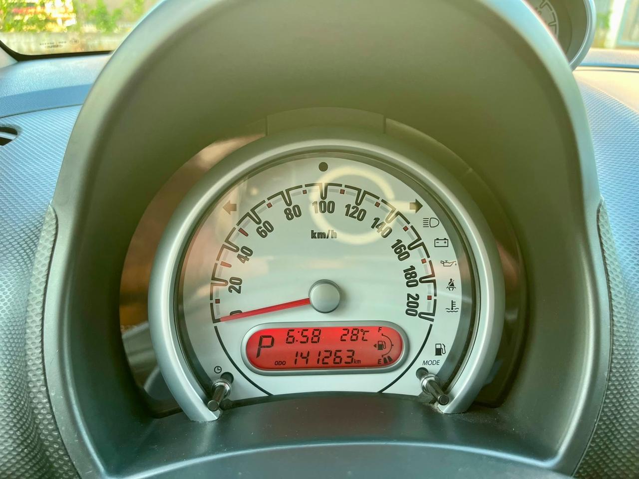 Opel Agila 1.2benz 2011 141.000km cambio automatico perfetta