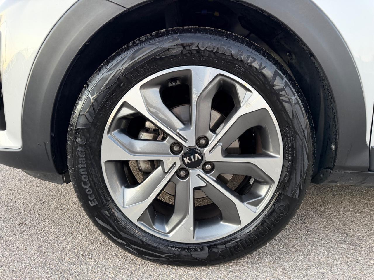 KIA STONIC 1.4 MPI 100 CV STYLE PACK FULL LED NY19