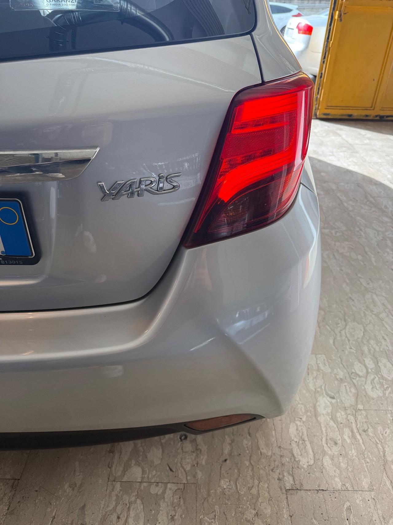 Toyota Yaris 2016 1.0 5 porte