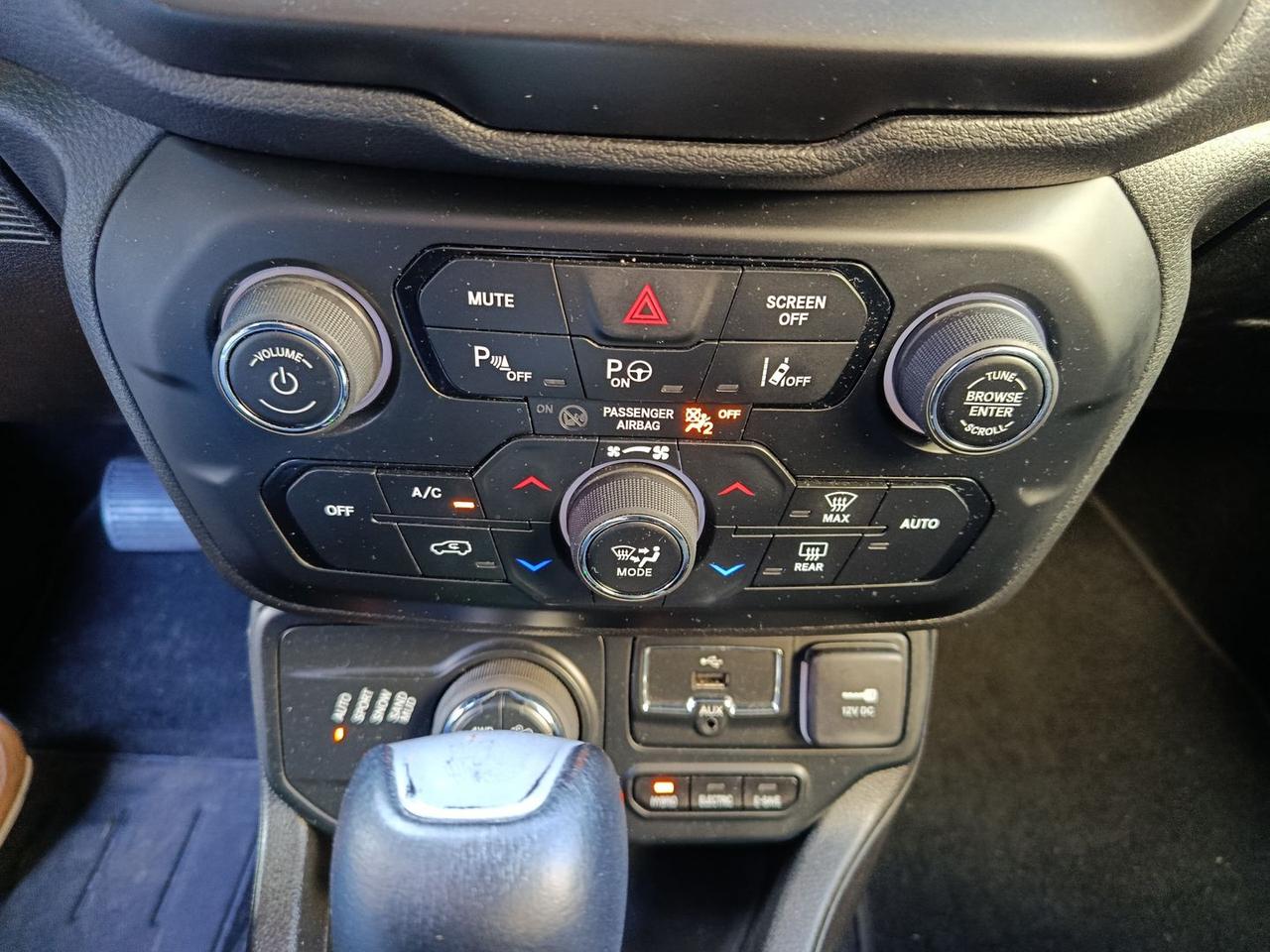 Jeep Renegade Limited 1.3 T4 190cv 4xe AT6 P #8523