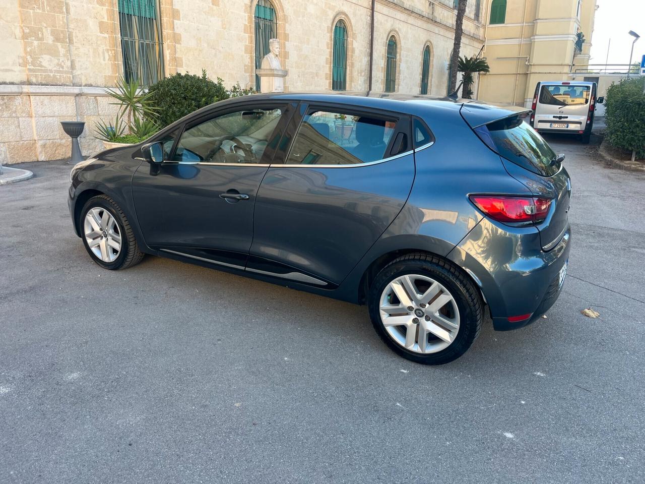 Renault Clio dCi 8V 90CV EDC Start&Stop 5 porte Energy Intens