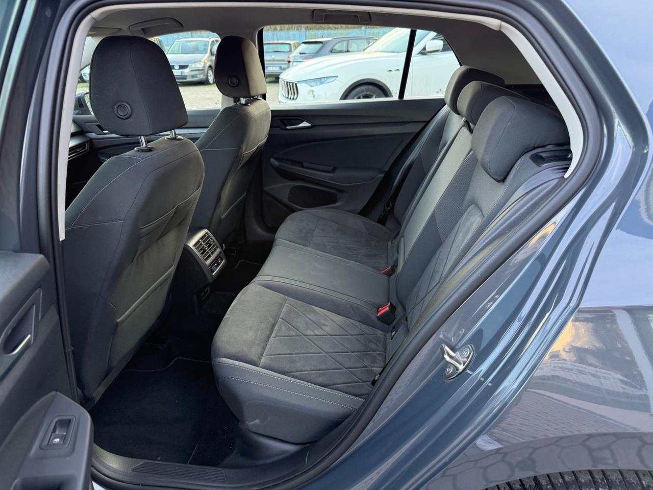 Volkswagen Golf 1.5 TGI DSG Style