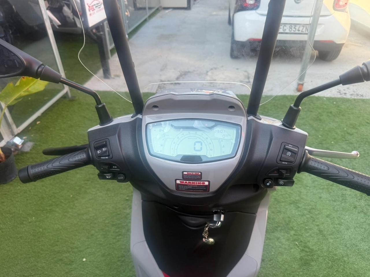 Swm C-Fly 125