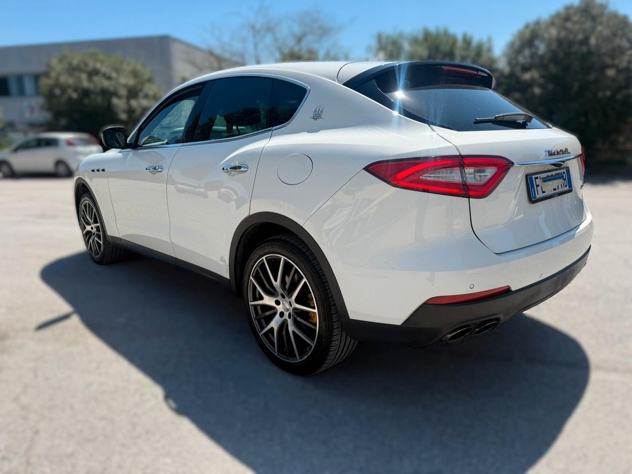 MASERATI LEVANTE 3.0 D 2018 12 MESI DI GARANZIA