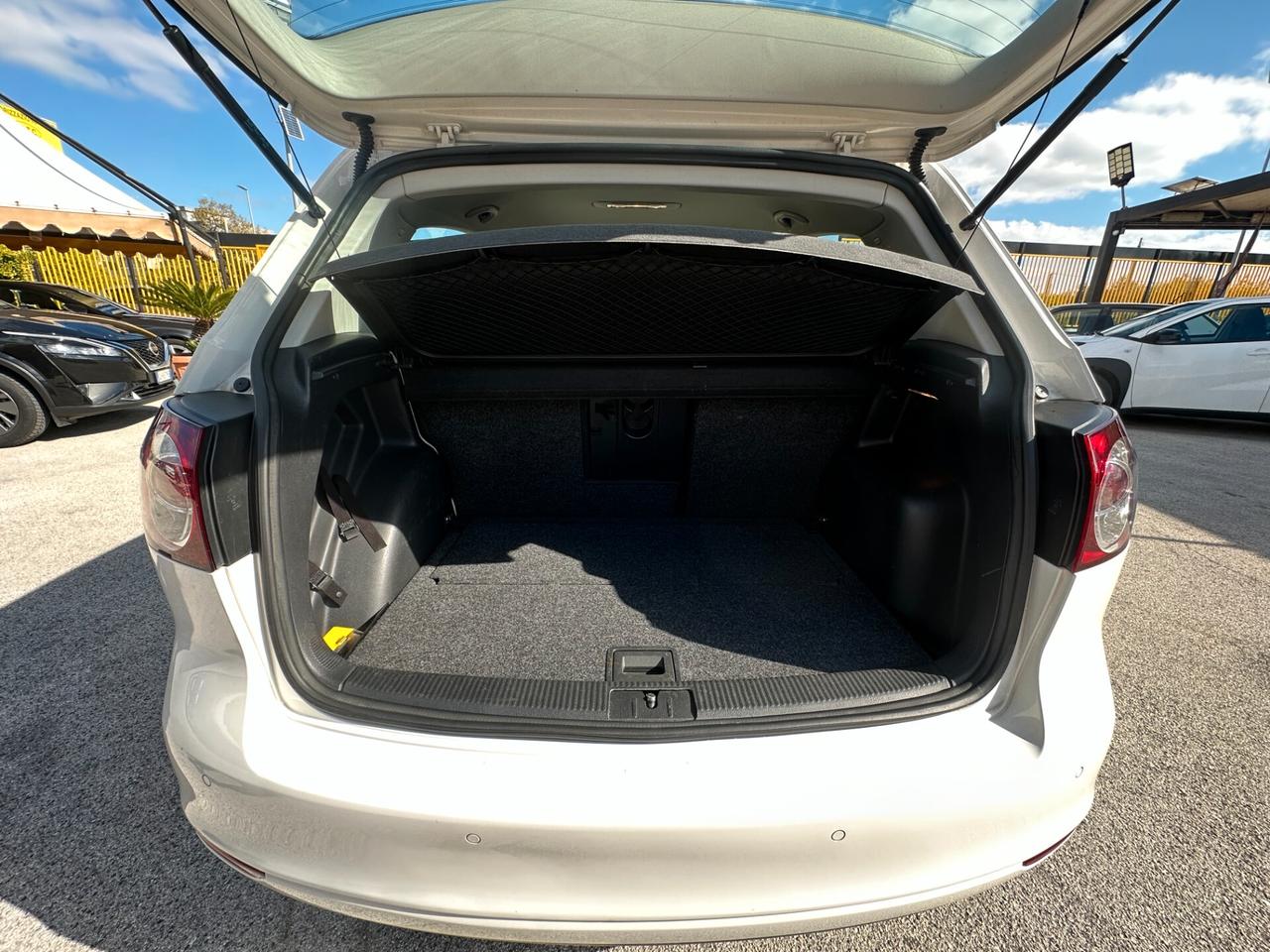 VOLKSWAGEN Golf Plus 1.6 TDI DPF Highline