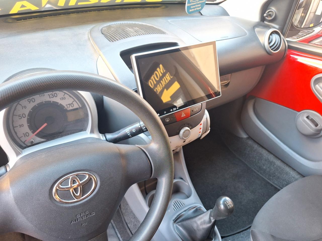Toyota Aygo 1.0 12V 5 porte