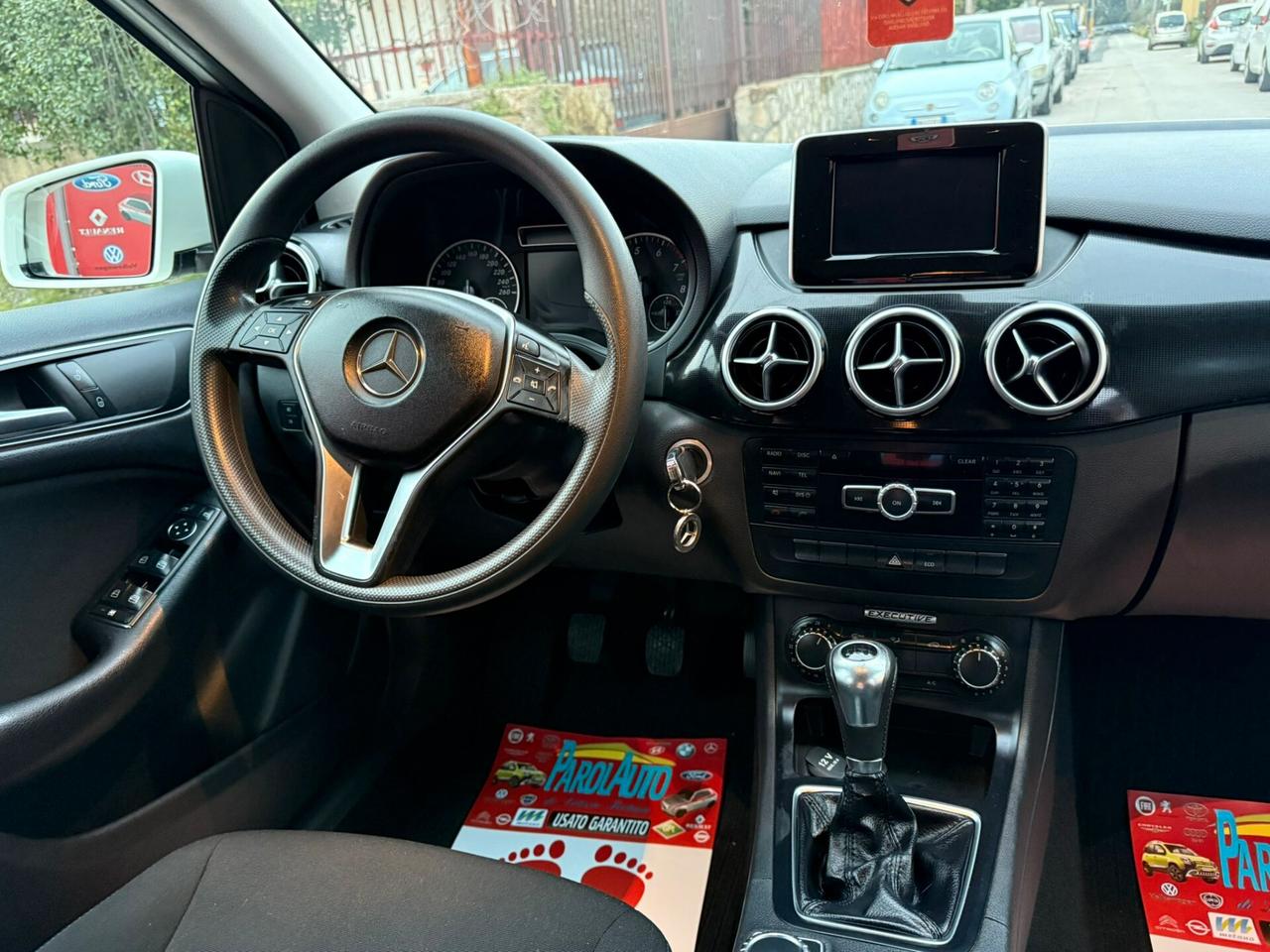Mercedes-benz B 180 1.6 122cv Premium - 2013