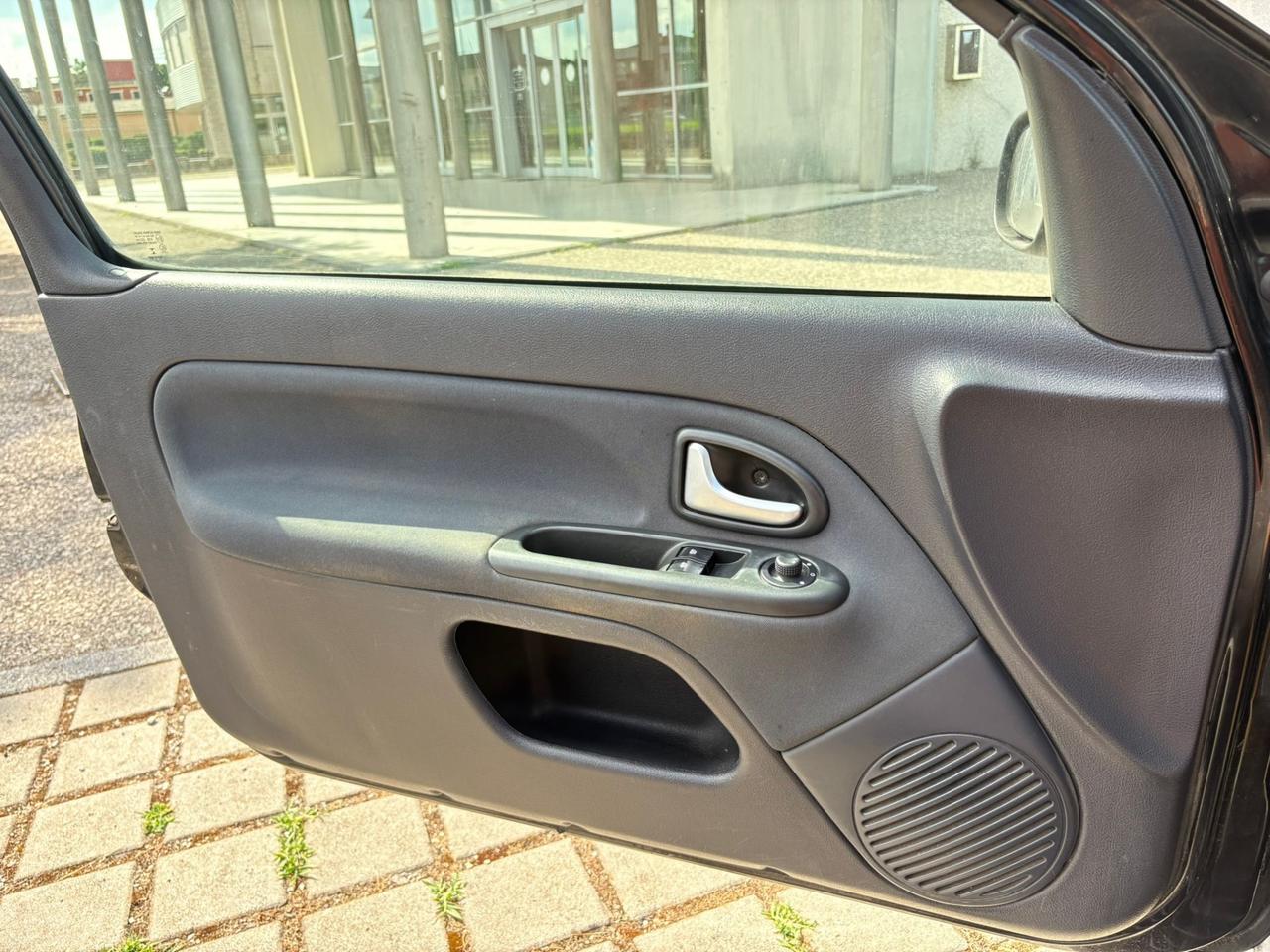 Renault Clio 1.2 16V cat 3 porte Luxe Privilège