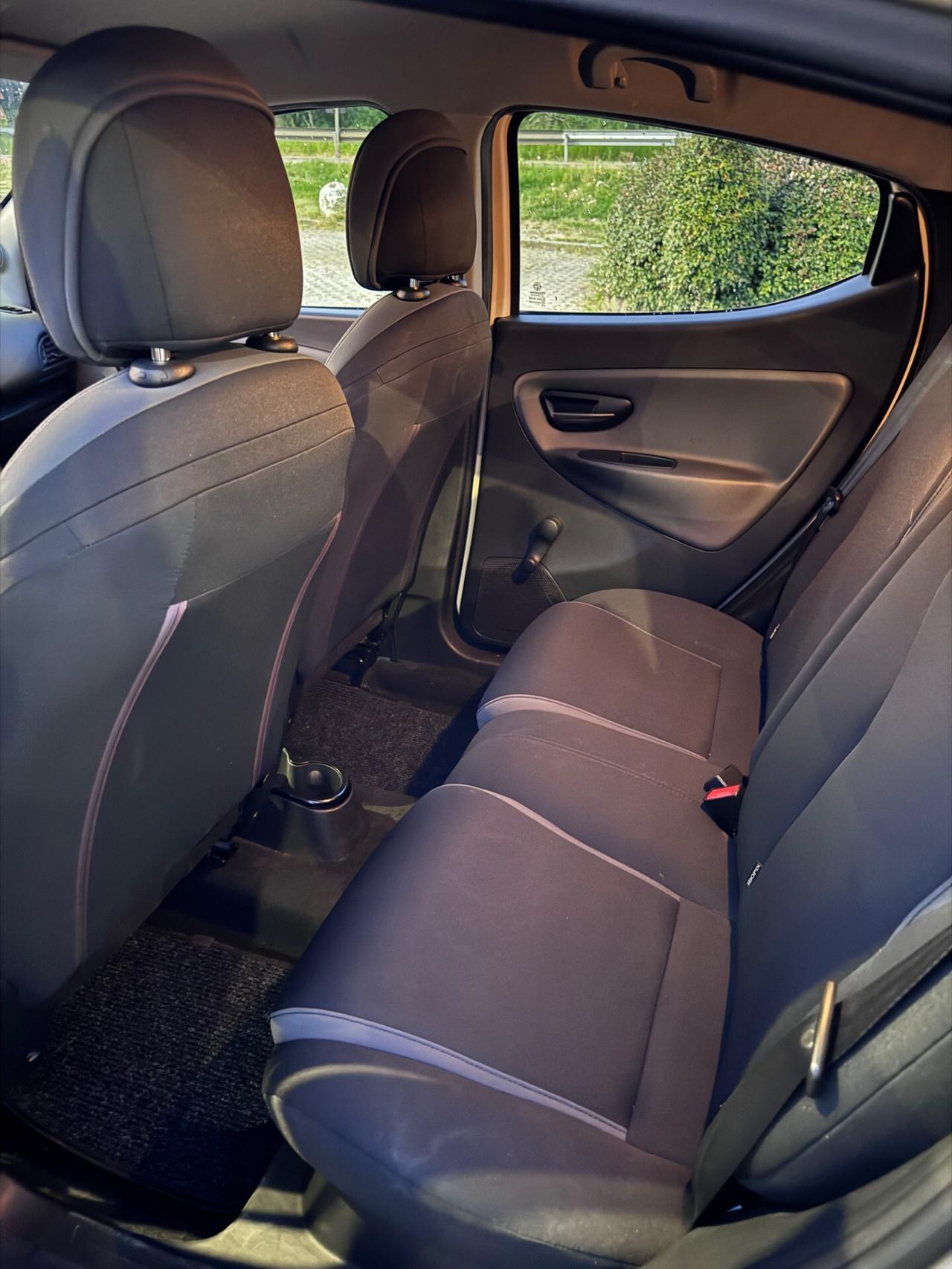 Lancia Ypsilon 1.2 69 CV Silver Solo 58.750 km Ideale Neopatentati