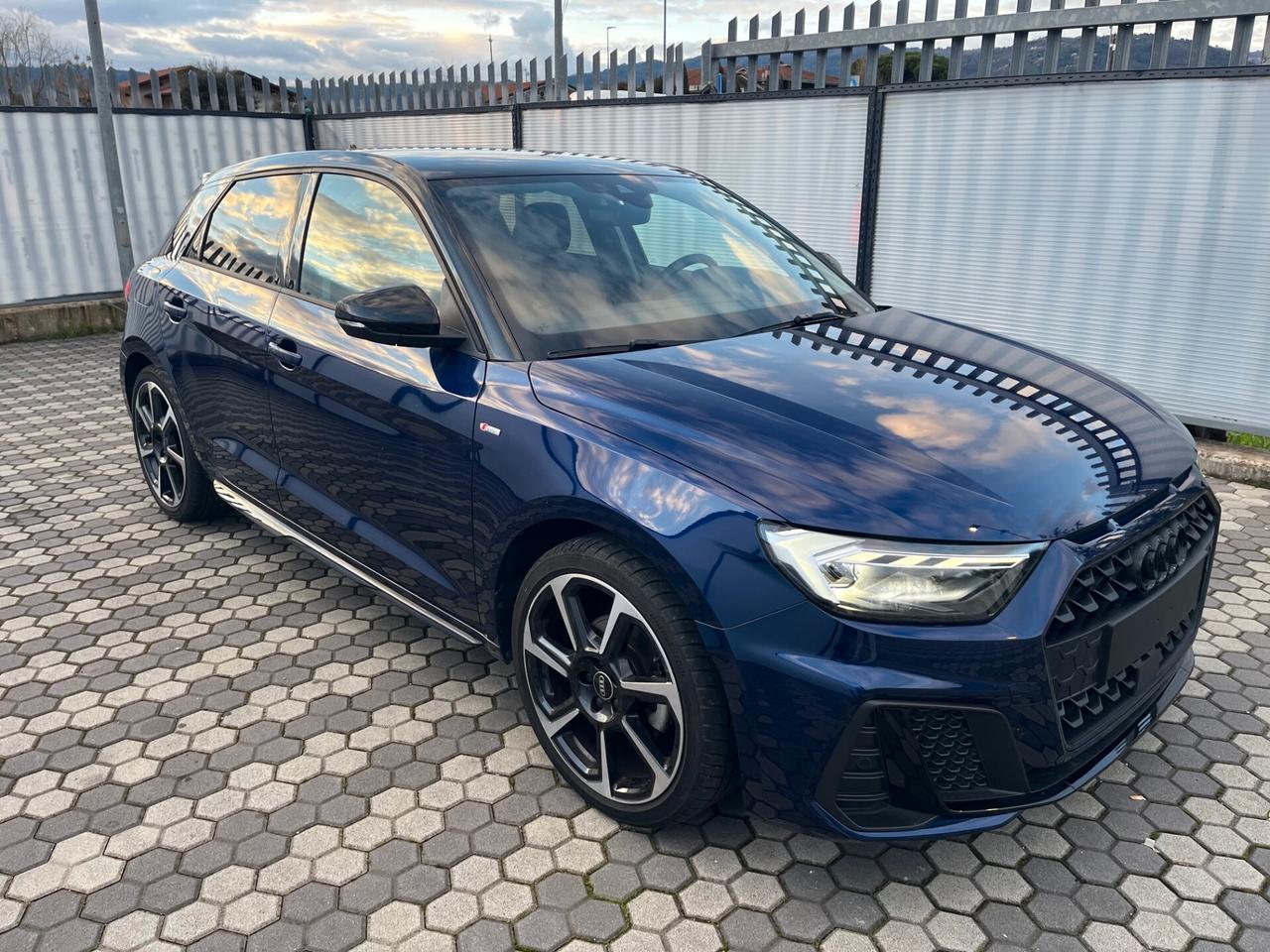 Audi A1 SPB 30 TFSI S tronic line edition