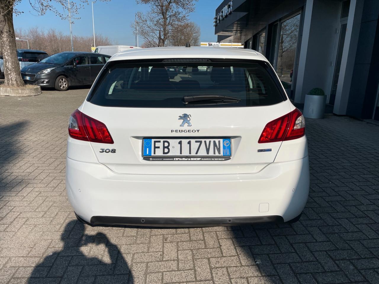 Peugeot 308 BlueHDi 100 S&S Active