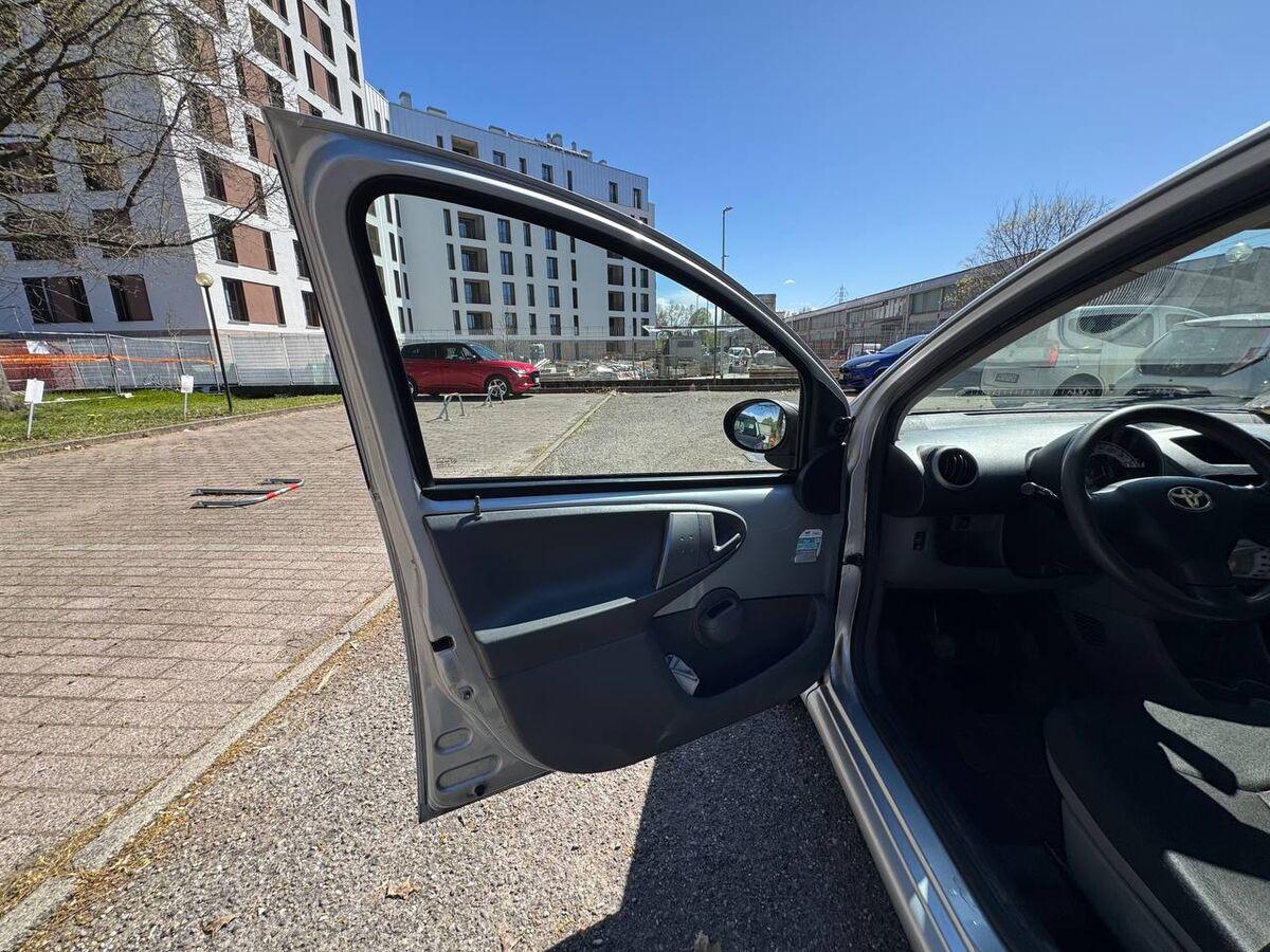 Toyota Aygo 1.0 Sol 5p FL