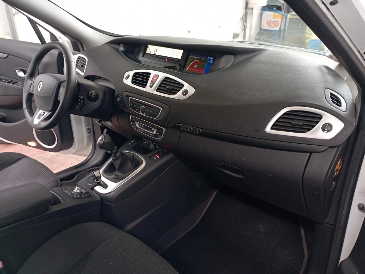 Renault Scenic Scénic X-Mod 1.5 dCi 110CV 7 POSTI