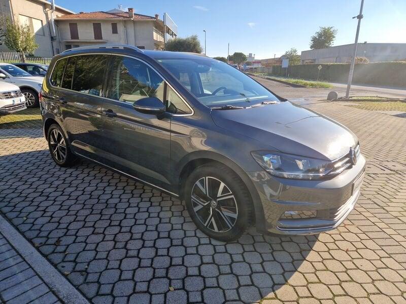 Volkswagen Touran 2.0 TDI 150 CV SCR DSG Executive BlueMotion Tech.