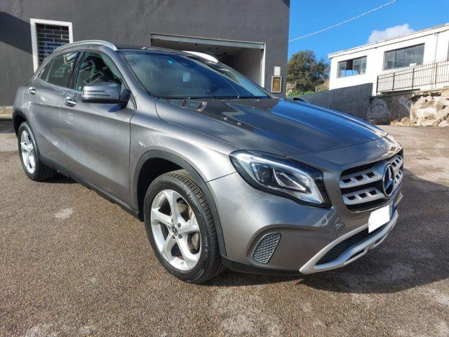 MERCEDES-BENZ GLA 200 d Automatic