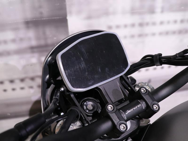 Benelli Leoncino Trail 800