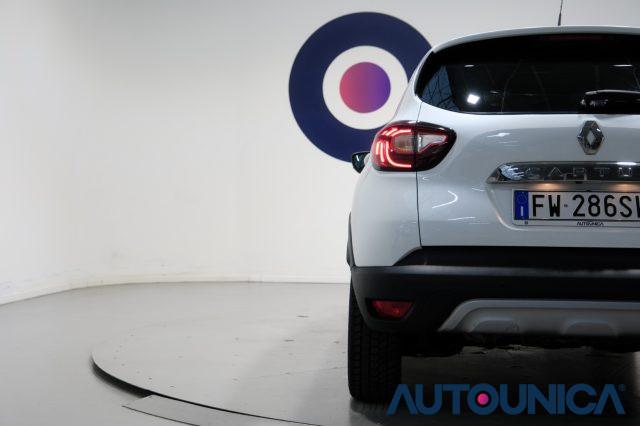 RENAULT Captur DCI 8V 90 CV BUSINESS NEOPATENTATI FARI LED