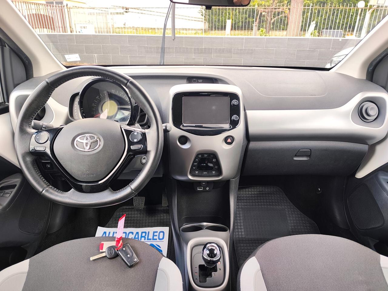 Toyota Aygo 1.0 BENZINA CAMBIO AUTOMATICO MMT