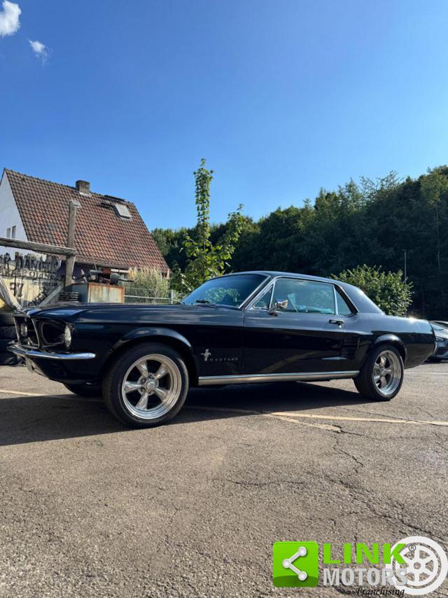 FORD Mustang 2 porte hardtop