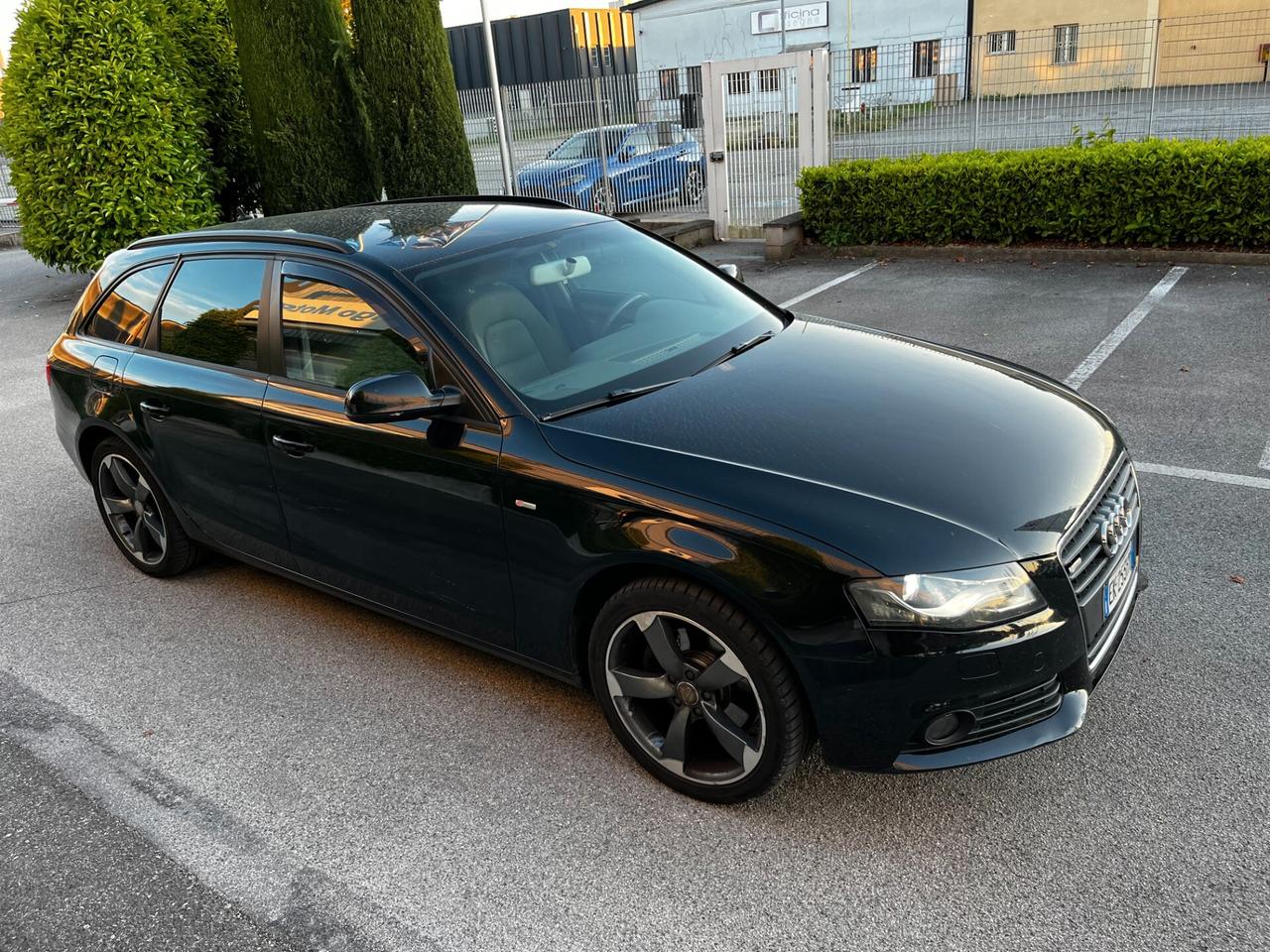 Audi A4 Avant 2.0 TDI 143CV F.AP. SLine Multitronic