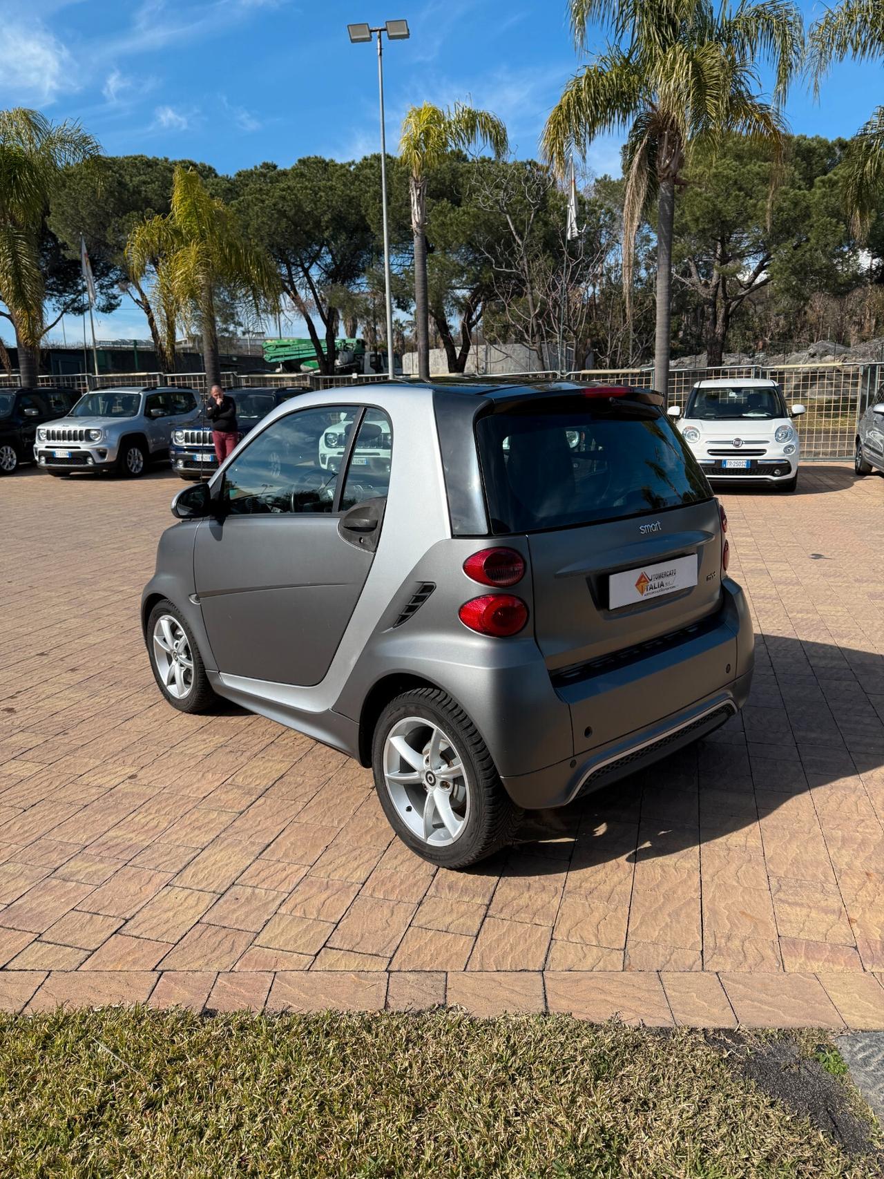 Smart ForTwo 1000 52 kW MHD coupé passion