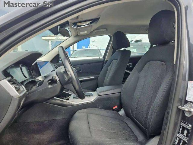 BMW 320 320d Touring xdrive Business Advant. auto - GE319C