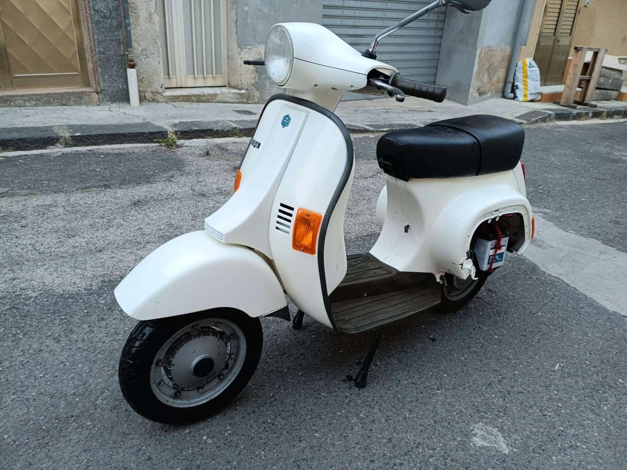 Piaggio Vespa 50 HP V