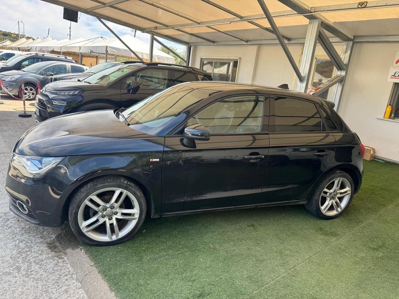 Audi A1 1.2 TFSI S line edition plus