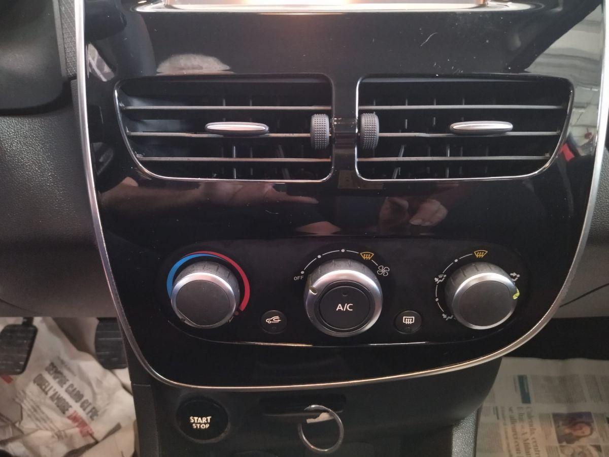 RENAULT Clio 1.2 75CV 5p. Authentique 2016
