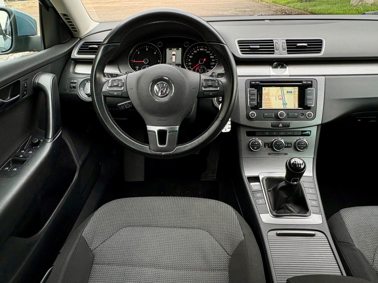 Volkswagen Passat 2.0 TDI Comfortline BlueM. Tech.