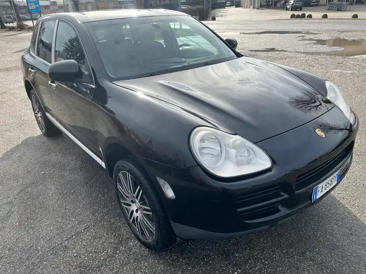 Porsche Cayenne 3.2 250cv Tipronic ASI + CRS a libretto