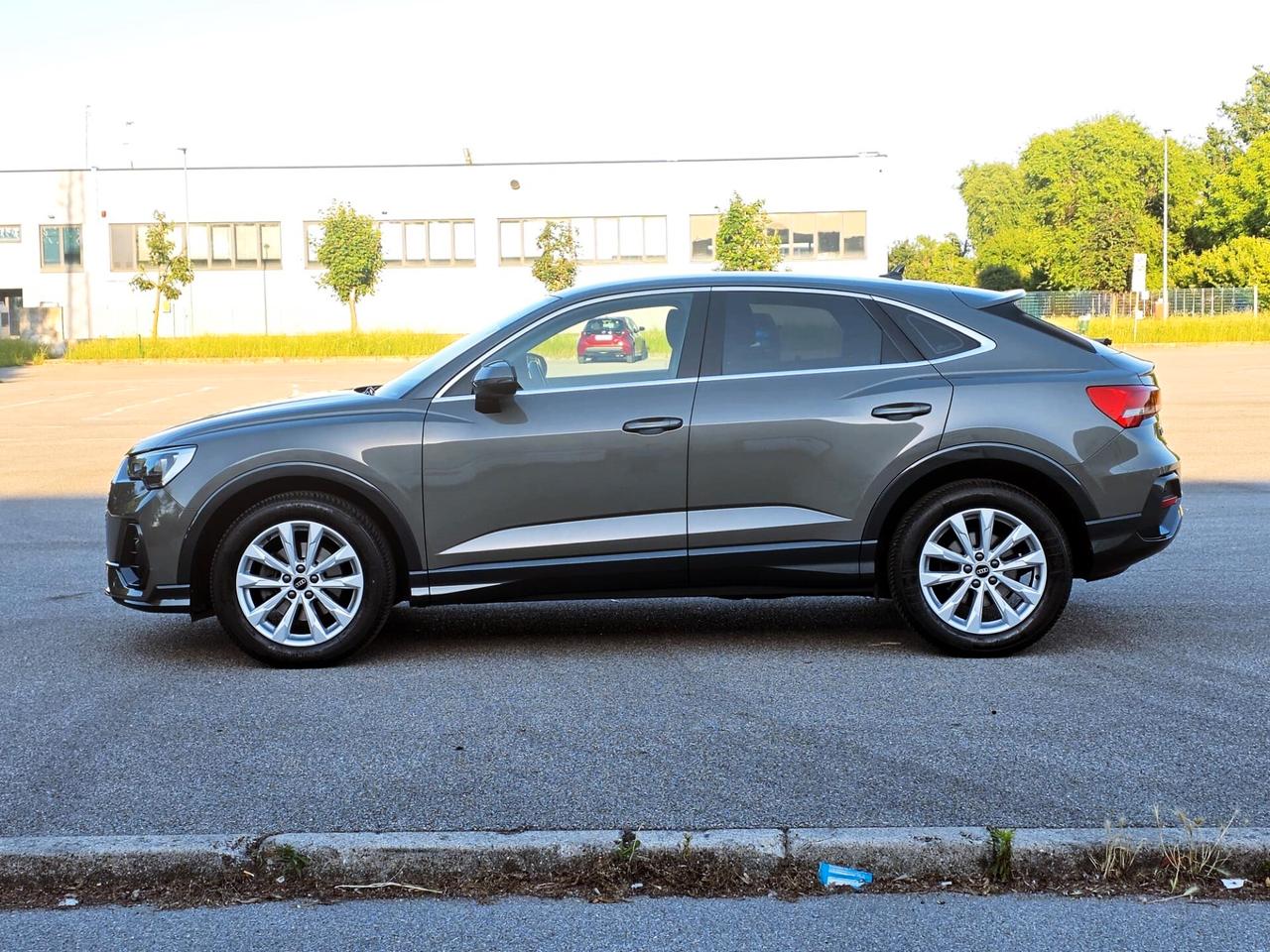 Audi Q3 35 TDI S tronic Business 2023