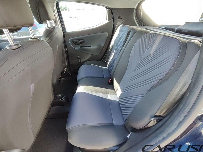 Lancia Ypsilon Ypsilon 1.0 FireFly 5 porte S&S Hybrid Ecochic Silver