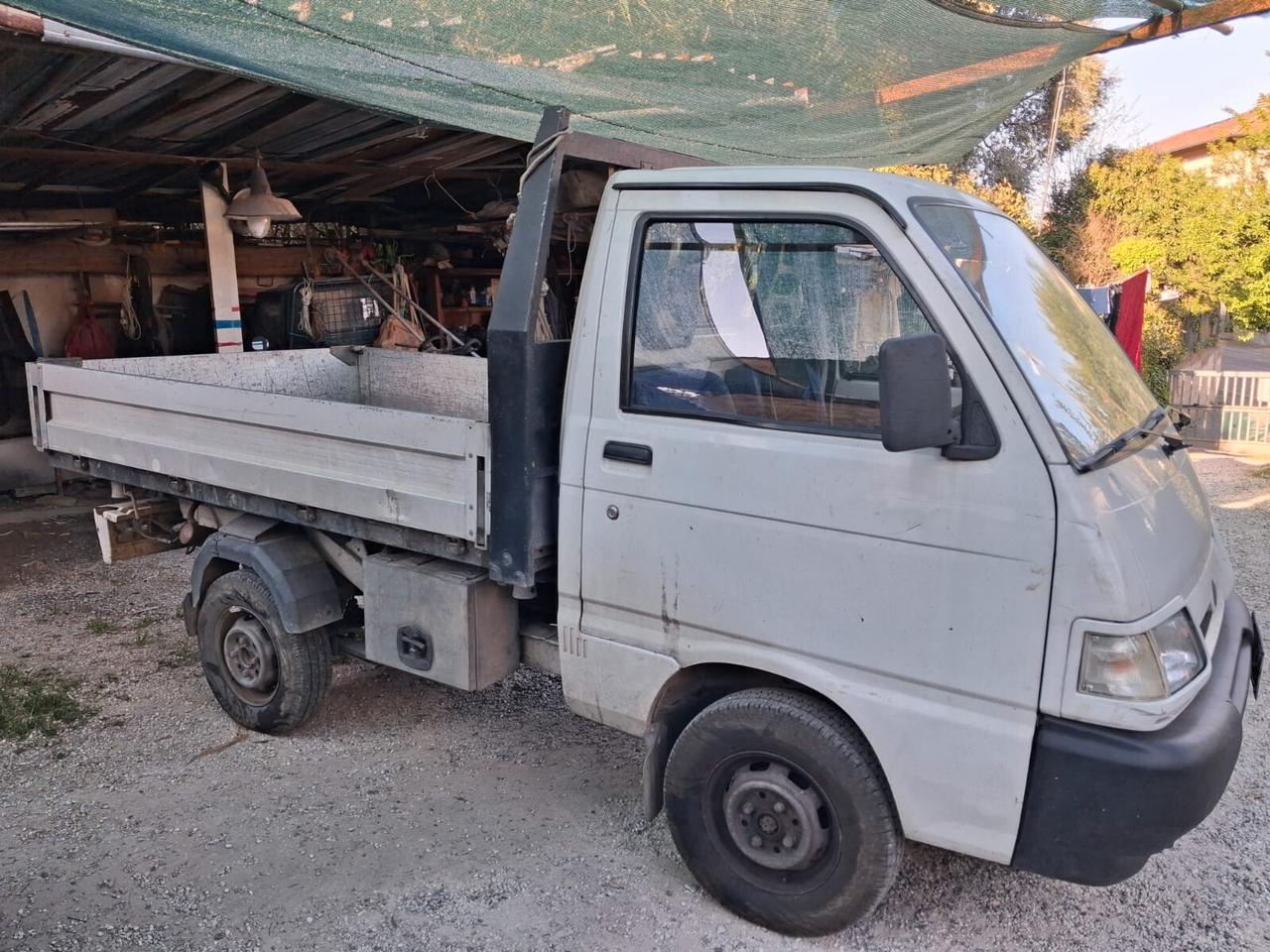 Piaggio Porter 1.4 diesel cassone ribaltabile tri laterale.