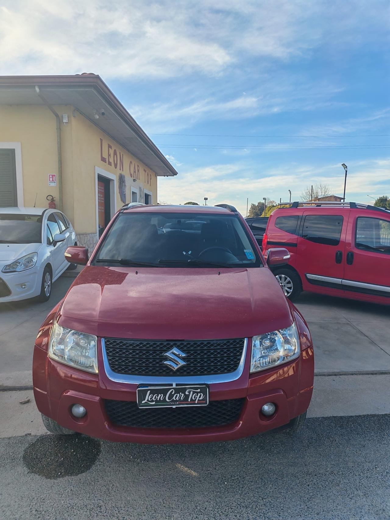 Suzuki Grand Vitara 1.9 DDiS 3 porte gancio traino omologato