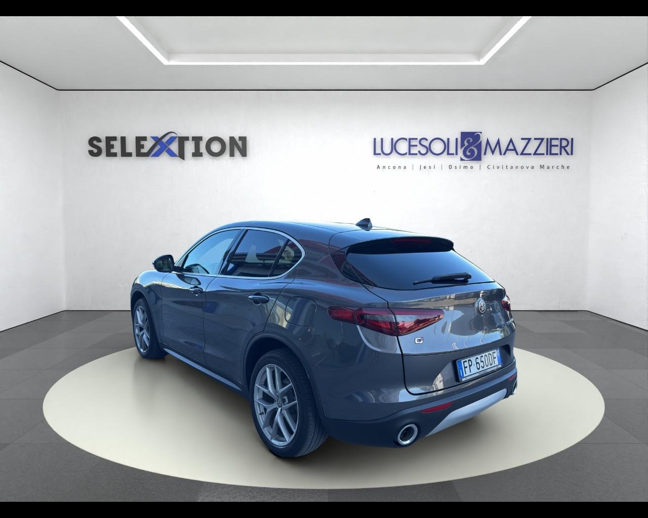 ALFA ROMEO Stelvio - Stelvio 2.2 Turbodiesel 210 CV AT8 Q4 Executive